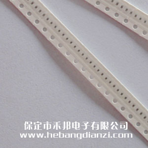220pF 封(fēng)装0402